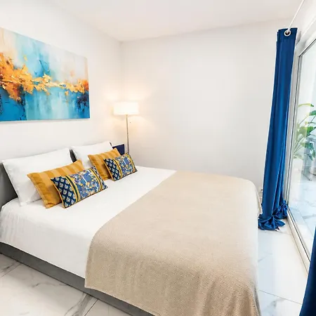 P6 White Line 55 Apartamento