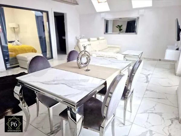 P6 White Line 55 Appartamento